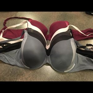 Lot of 4 38D Victoria secret bras